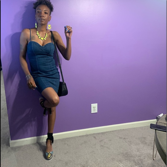 Dresses & Skirts - Denim dress